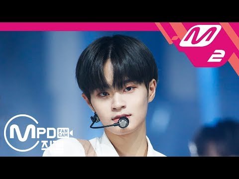 [MPD직캠] 워너원 이대휘 직캠 '켜줘(Light)' (WANNA ONE LEE DAE HWI FanCam) | @MCOUNTDOWN_2018.6.14