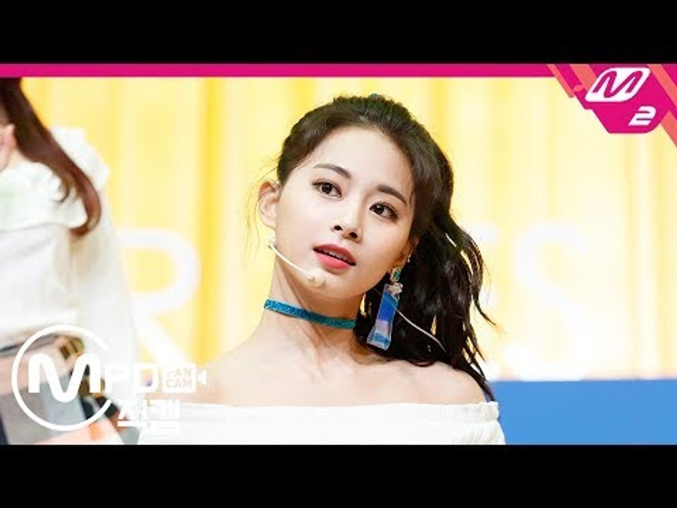 [MPD직캠] 트와이스 쯔위 직캠 'YES or YES' (TWICE TZUYU FanCam) | @MCOUNTDOWN_2018.11.8