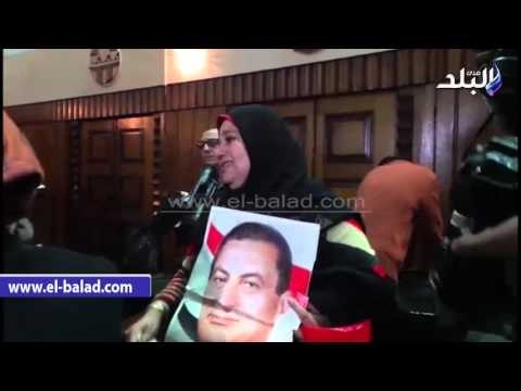 صدى البلد | بكاء أنصار مبارك عقب رفض الطعن على حكم حبسه في القصور الرئاسية