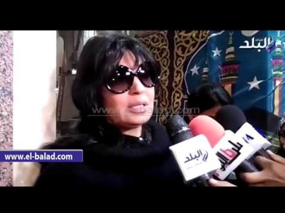 صدى البلد |  وصول هشام جنينة وفيفي عبده لعزاء الفنان حمدي أحمد‎