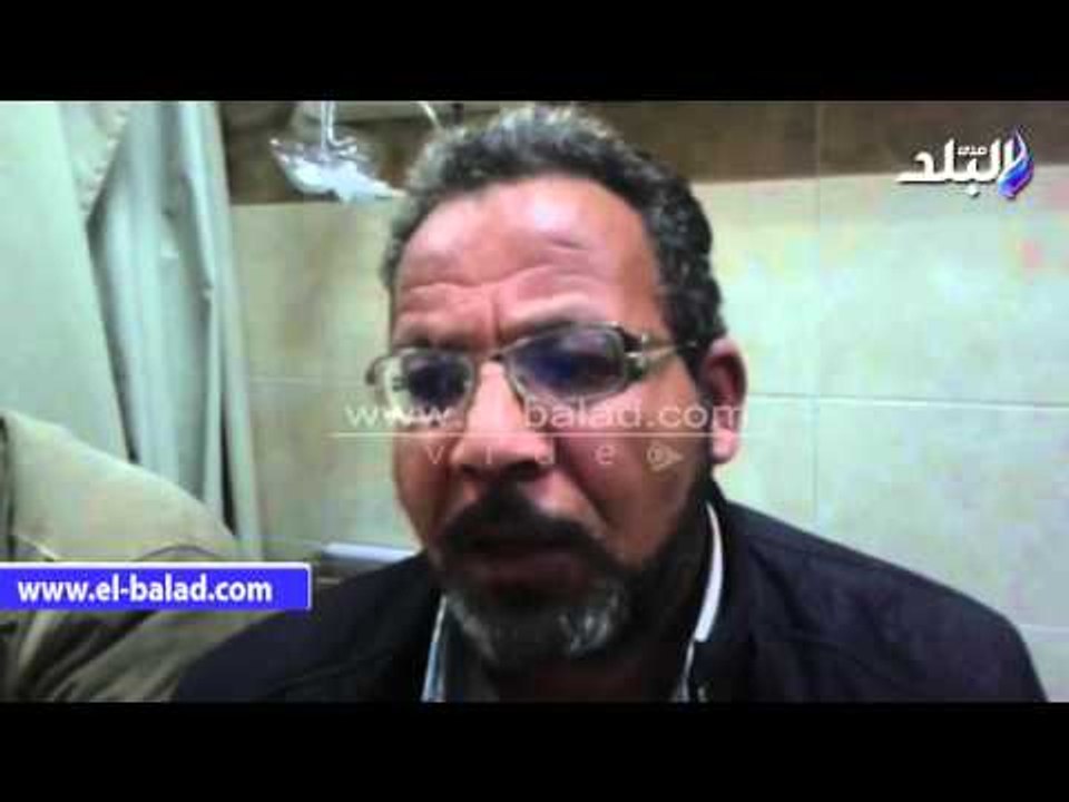 صدى البلد | إضراب الفنيين والحرفيين بتأمين صحي سوهاج عن الطعام لسوء معاملة المدير لهم