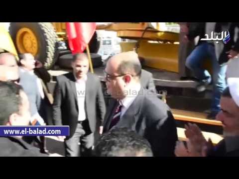 صدى البلد | محافظ مطروح : تمهيد 10 كيلو بمنطقة اوجارين الصحراوية