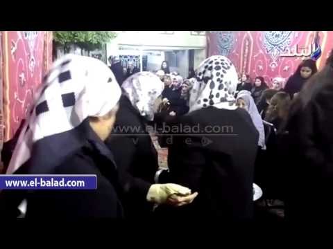 صدى البلد | وصول طاهر أبو زيد ودلال عبد العزيز ونهال عنبر لعزاء حمدي أحمد‎