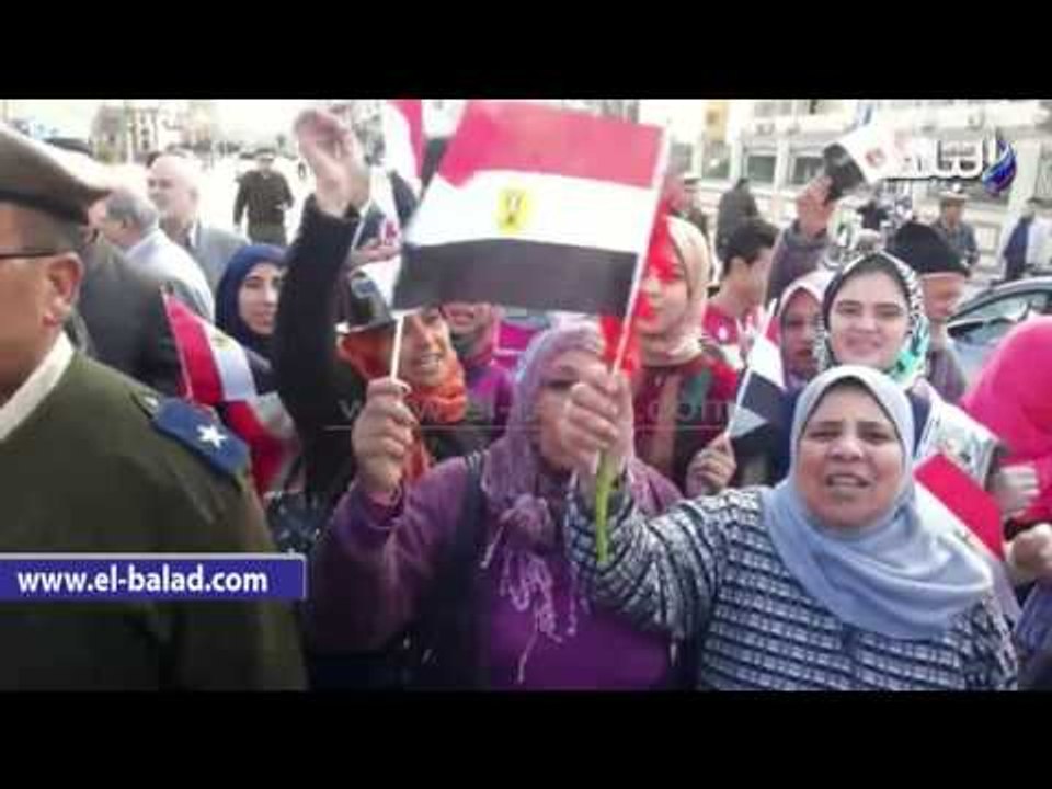 صدى البلد | مديرية أمن الغربية توزع الحلوي والأعلام على المواطنين احتفالا بعيد الشرطة