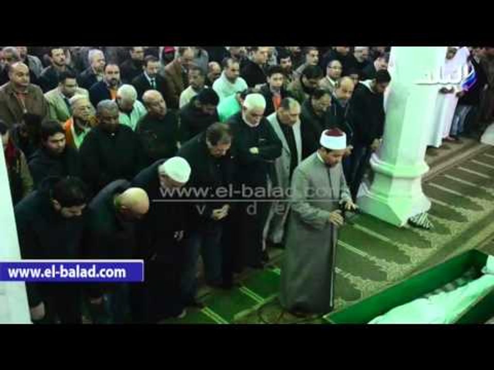 صدى البلد |أبو العينين والعاملون بـ"صدى البلد" يؤدون صلاة الجنازة على التونى