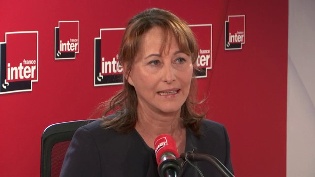 Ségolène Royal : Les femmes à l'échelle de la planète exercent 80 % du travail de la terre, or, elles n'ont accès qu'à 5% de la propriété de la terre, des outils et des crédits bancaires