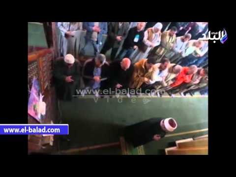 صدى البلد | المئات يؤدون صلاة الغائب على شهداء الشرطة بمسجد عمر مكرم