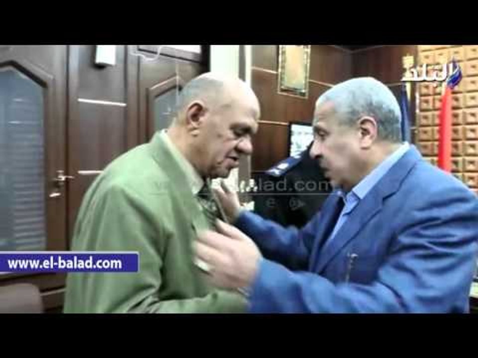 صدى البلد | مدير أمن كفر الشيخ يكرم أسر شهداء ا...