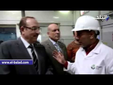 صدى البلد | محافظ بني سويف يتفقد 7 مصانع بمنطقة كوم أبو راضي الصناعية
