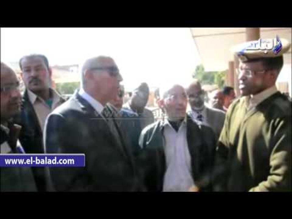 صدى البلد | محافظ أسوان يتابع رفع كفاءة محطة السكة الحديد