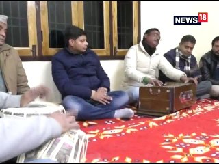 नैनीताल में सुकून दे रही युवा होल्यारों की धमक, बिखेर रहे शास्त्रीय संगीतों की सुर-लय-ताल