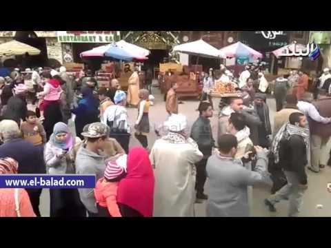 صدى البلد | توافد المئات لإحياء ذكرى مولد الحسين