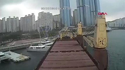 Dha Dış - Kargo Gemisinin Köprüye Çarptığı An Gemi Kamerasında