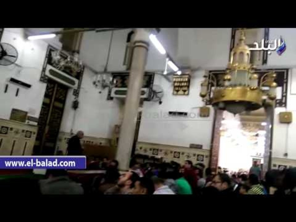 صدى البلد | وصول جثمان " دربكة " لمسجد السيدة نفيسة لأداء صلاة الجنازة