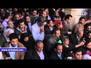 صدى البلد | "الأطباء" يهتفون "حاتم لازم يتحاكم".. والنقيب يرفض