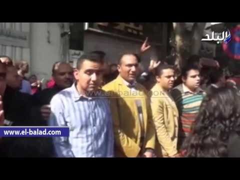 صدى البلد | الأمن يفاوض حاملي الماجستير والدكتوراة بإنهاء وقفتهم امام الوزراء