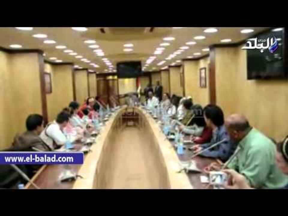 صدى البلد | محافظ أسوان يكرم الفرق الفنية المشاركة في مهرجان تعامد الشمس والثقافة والفنون