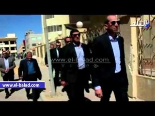 صدى البلد | لحظة خروج أحمد عز من المحكمة