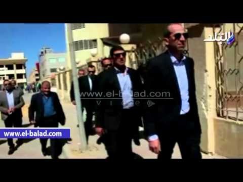 صدى البلد | لحظة خروج أحمد عز من المحكمة