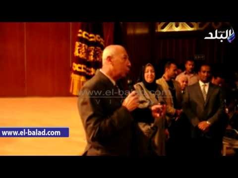 صدى البلد | محافظ أسوان يلتقي 67 مواطن في لقاؤه الأسبوعى معهم لعرض مطالبهم