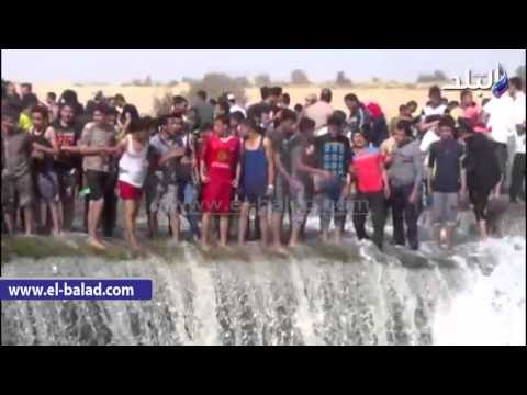 صدى البلد | تزاحم الألاف حول شلالات وادى الريان بالفيوم