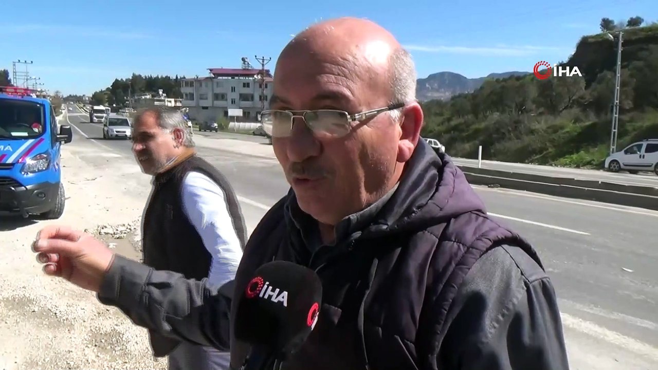 3 kişinin yaralandığı kaza sonrası vatandaşın trafik ışığı tepkisi