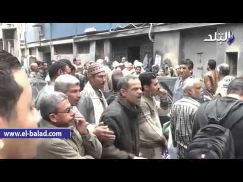 صدى البلد | عمال النيل لحليج الأقطان يتظاهرون للمطالبة بعودة ملكيتها للدولة