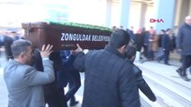 Zonguldak Planlama Müdürü, İntiharından Önce 'Hakkınızı Helal Edin' Yazmış