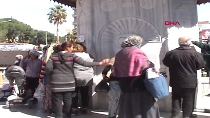 Aydın Regaip Kandili'nde Osmanlı Çeşmesinden Şerbet Akıtıldı