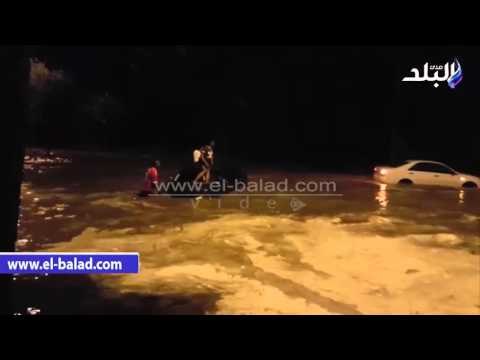 صدى البلد | البرق يضيء سماء ابوظبي..والامطار تغرق الطرق الرئيسية