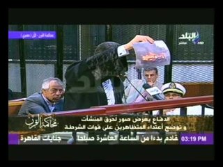 على الجمال دفاع اللواء اسماعيل الشاعر يعرض صور توضح اعتداء المتظاهرين على الشرطة