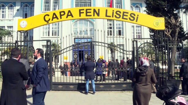 Binali Yıldırım, Çapa Fen Lisesi'ni ziyaret ederek öğrencilerle bir araya geldi - İSTANBUL