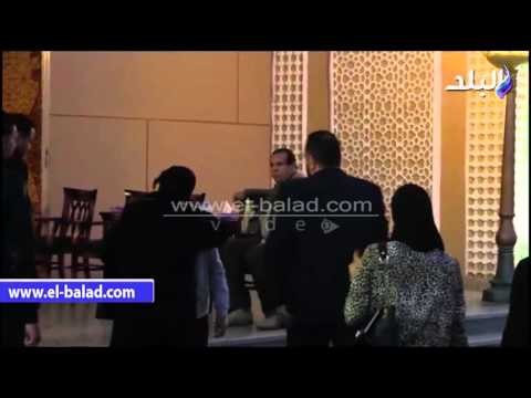 صدى البلد | وصول روجينا والعاصي ورامز إلى عزاء شقيق صلاح عبدالله‎