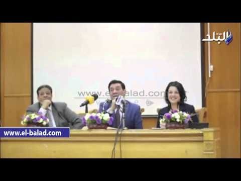 صدى البلد | طلاب آداب عين شمس يقلدون أداء مدحت شلبي في التعليق الرياضي