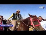 صدى البلد | الشاعرة البدوية تتحدى الرجال فى ماراثون الخيول العربية بالفيوم