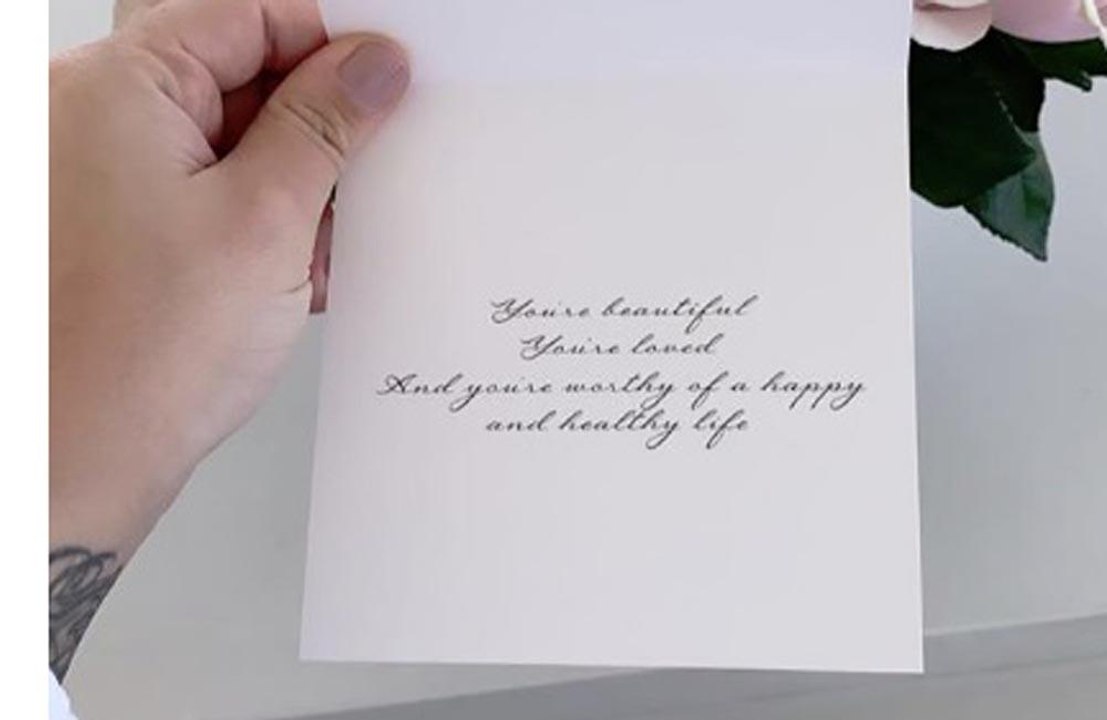 Demi Lovato schickt sich selbst Blumen