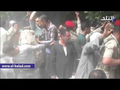 صدى البلد | شاهد لحظة دفن مجند شهيد ضحية هجوم إرهابي على أحد أكمنة رفح