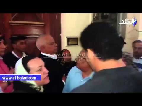 صدى البلد | اشتباكات بين انصار مبارك واحد المدعين بالحق المدنى
