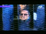 بالفيديو .. علاء وجمال يقبلان رأس مبارك بعد الحكم ببراءتهم.. والديب يصفق فرحاً