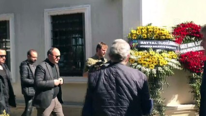 Gazeteci yazar Ertuğrul Akbay, toprağa verildi - İSTANBUL