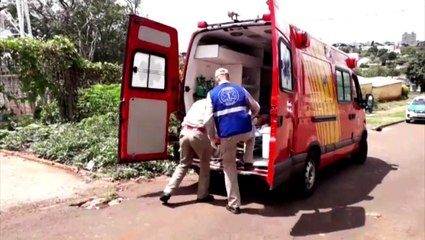 Bombeiros socorrem vítima de queda de motocicleta no Santa Cruz