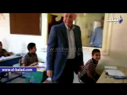 صدى البلد | محافظ أسوان يتفقد سير إمتحانات الشهادتين الإبتدائية والإعدادية