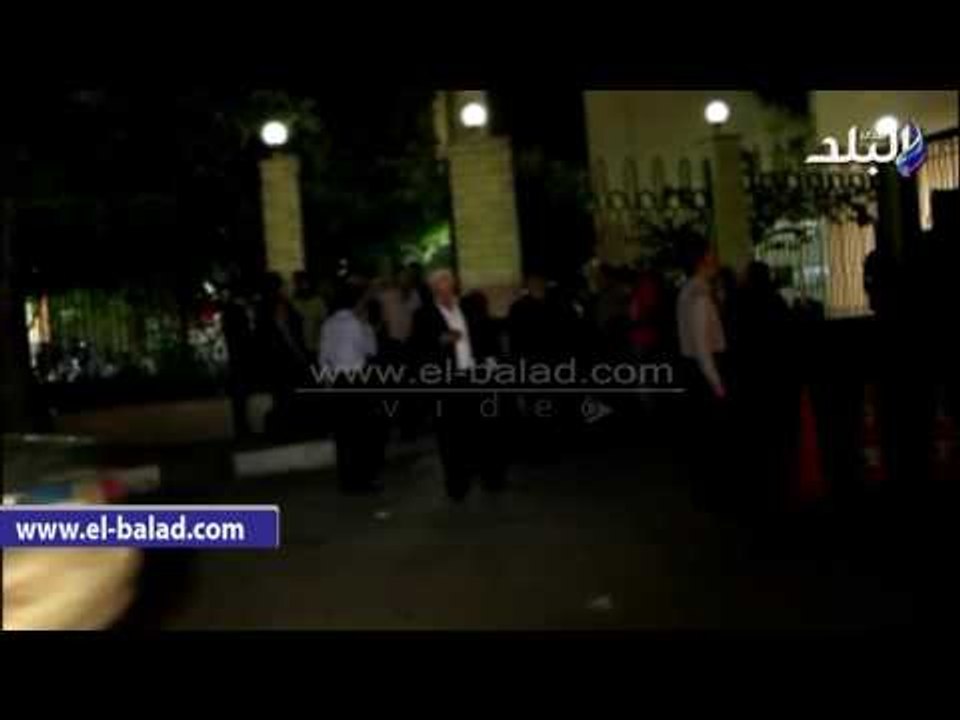 صدى البلد | عشرات العاملين بشركة مصر للطيران يشاركون عزاء شقير