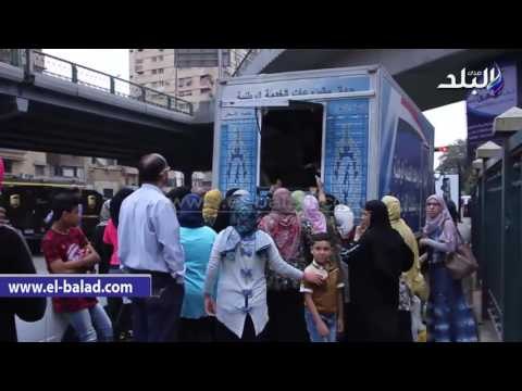 صدى البلد | ازدحام على منافذ القوات المسلحة لبيع السلع الغذائية بالجيزة
