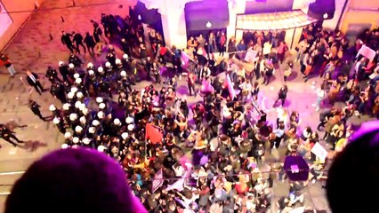 8 Mart Feminist Gece Yürüyüşü'nde polisin müdahale anı