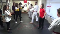 Çanakkale 8 Mart Dünya Emekçi Kadınlar Günü'nde Aikido ve Ju Jutsu Öğrendiler