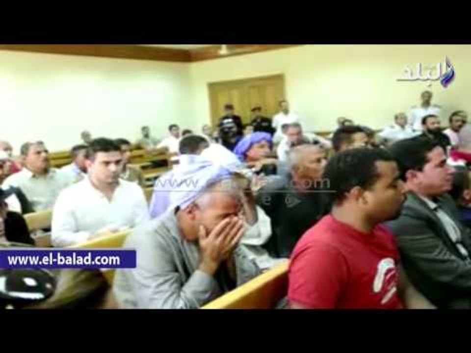 صدى البلد | والد "بائع الورد" يدخل في نوبة بكاء أثناء عرض فيديو مقتل نجله