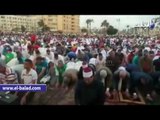 صدى البلد | محافظ بورسعيد يؤدي صلاة العيد فى ساحة المعمورة