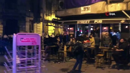 İstiklal Caddesi'nde kadın yürüyüşüne polis müdahalesi