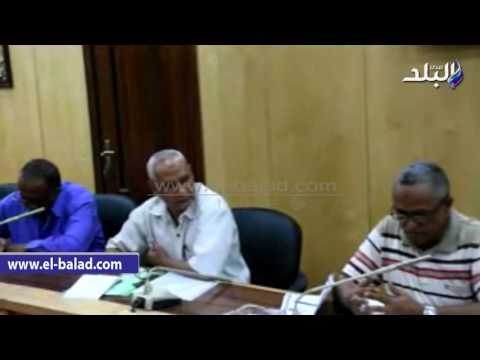 صدى البلد | محافظ أسوان يحيل موظفين وعاملين للنيابة الإدارية